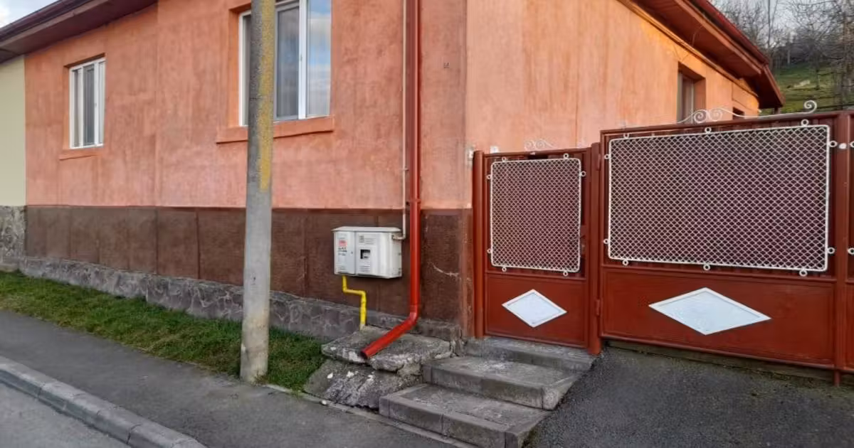 Casă individuală de vânzare cu 3 camere în zona Mureșeni, Târgu Mureș