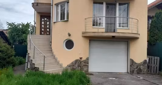 Casă Mureșeni