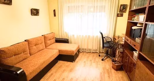 Apartament Est