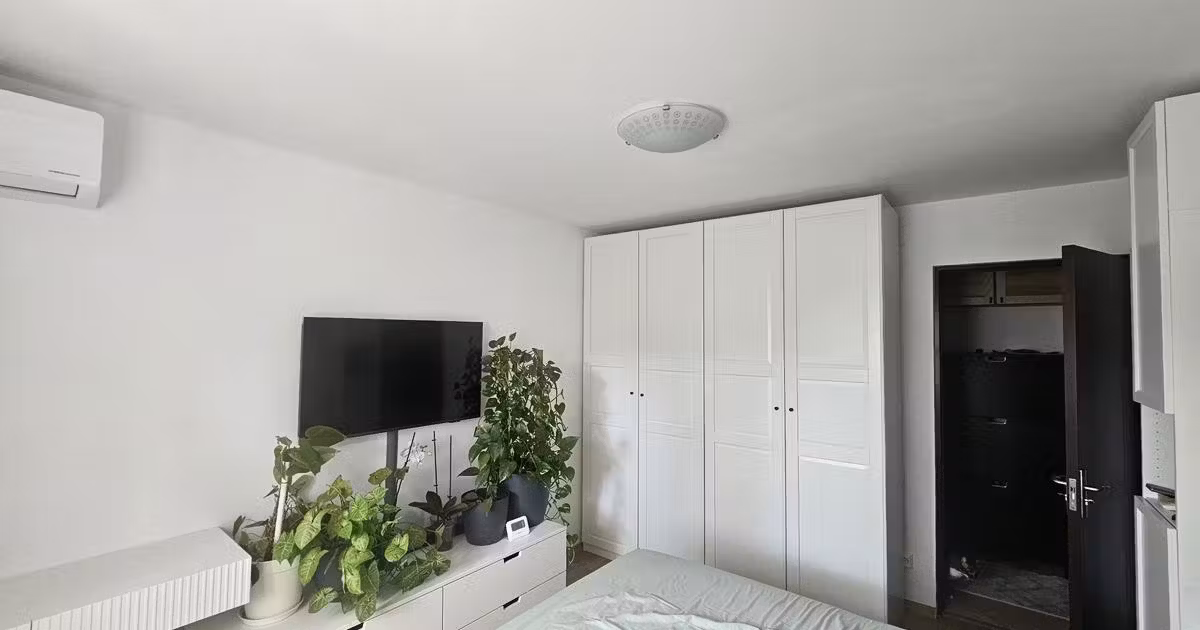 Apartament de vânzare cu 3 camere în zona 1 Mai, Sector 1