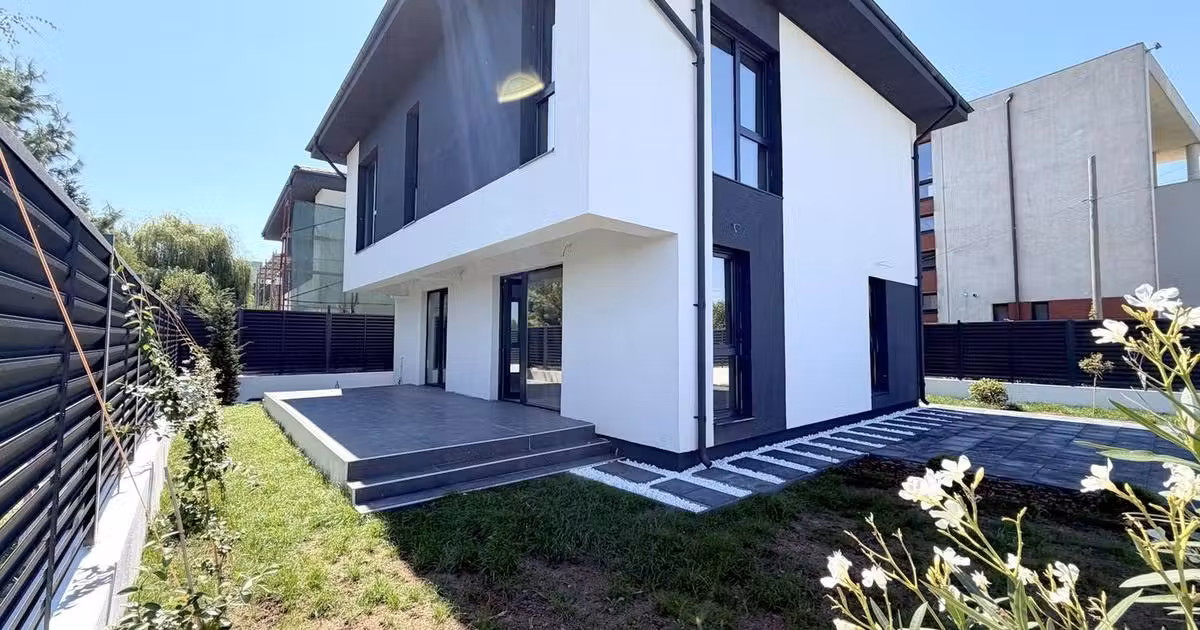 Casă individuală de vânzare cu 4 camere în Otopeni