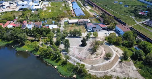 Teren Central
