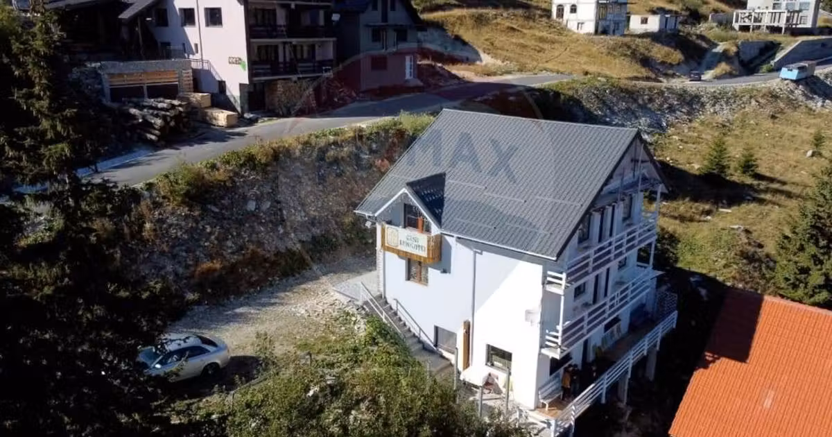 Hotel/Pensiune de vânzare în Baia de Fier