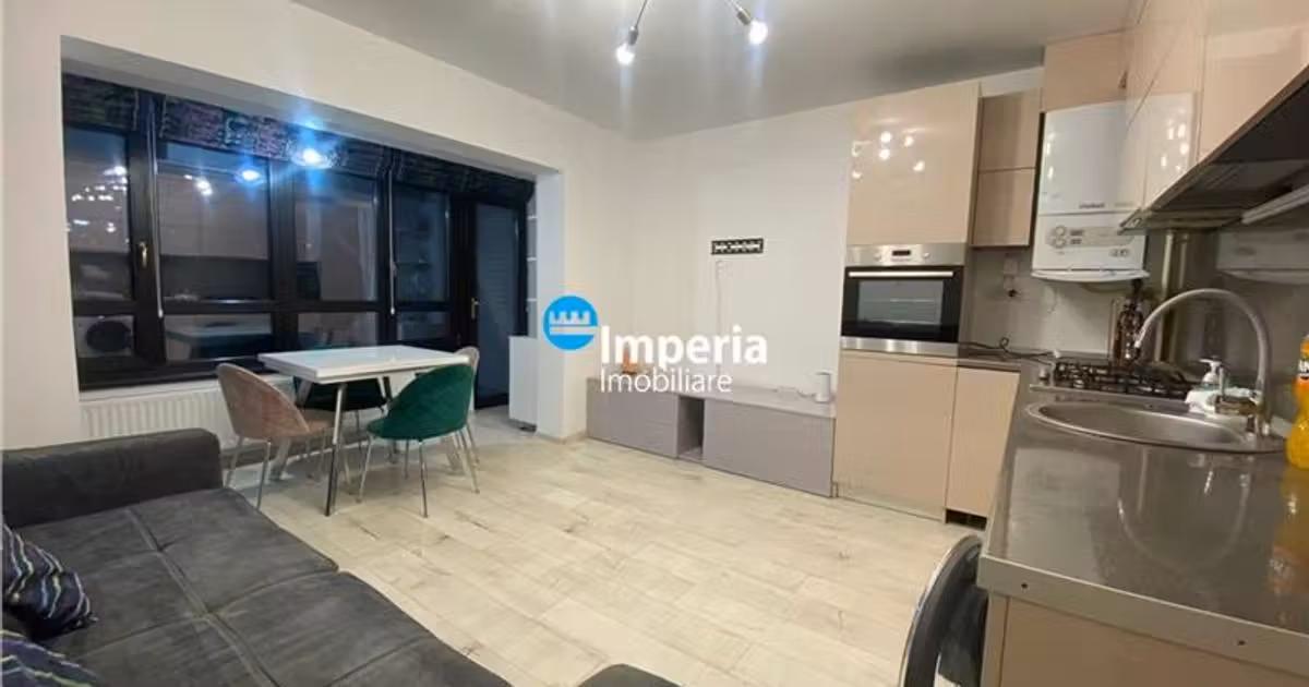 Apartament de vânzare cu 3 camere în zona Podul de Fier, Iași