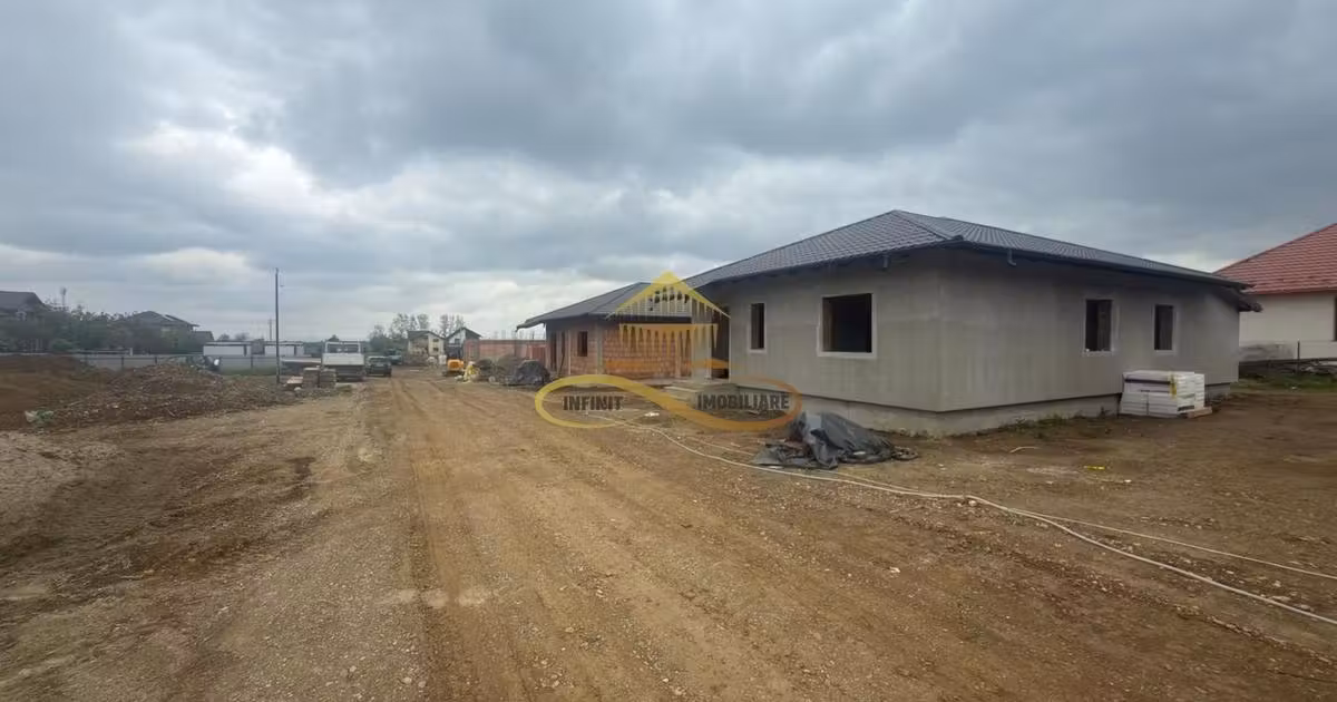Casă individuală de vânzare cu 4 camere în Măgura
