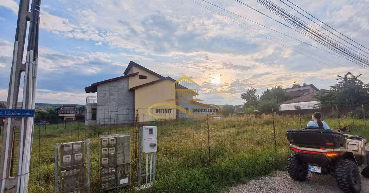 Teren Construcții intravilan de vânzare de 820 mp, în Măgura