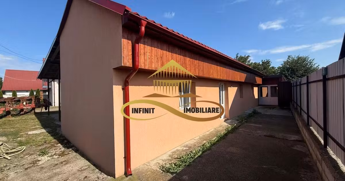 Casă individuală de vânzare cu 2 camere, mobilată în Săucești