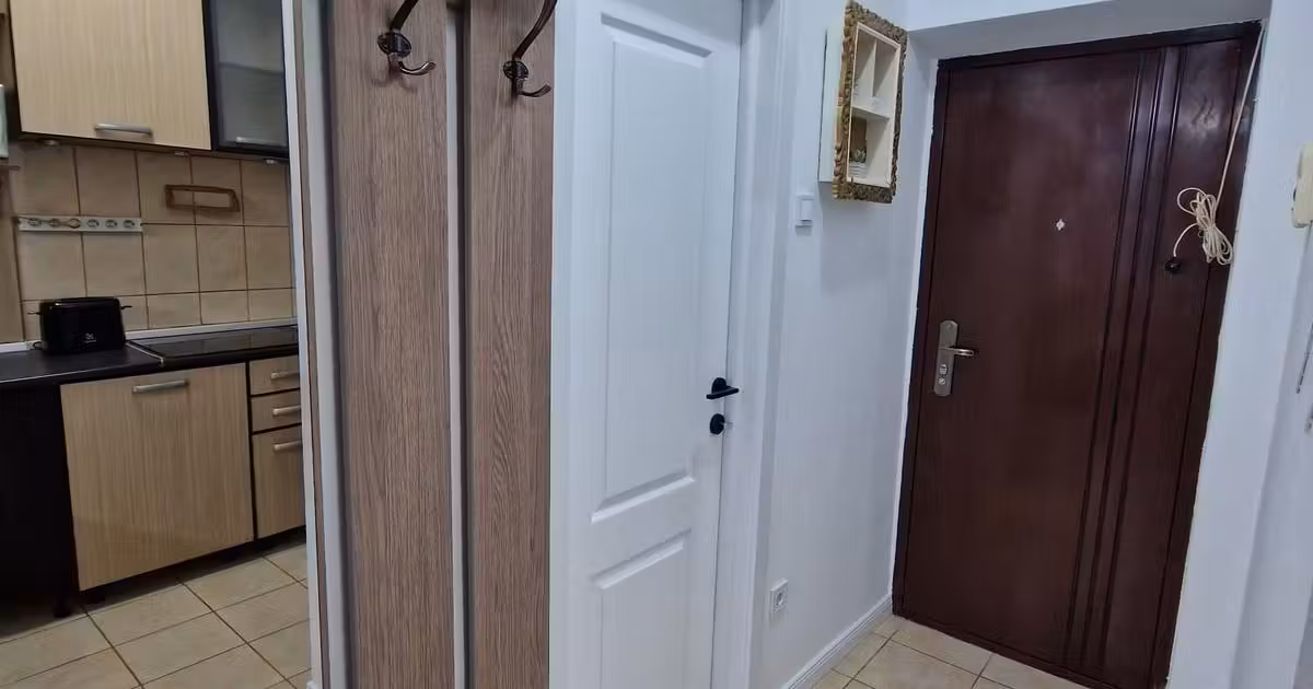 Garsonieră de vânzare, mobilată în zona Podu Roș, Iași