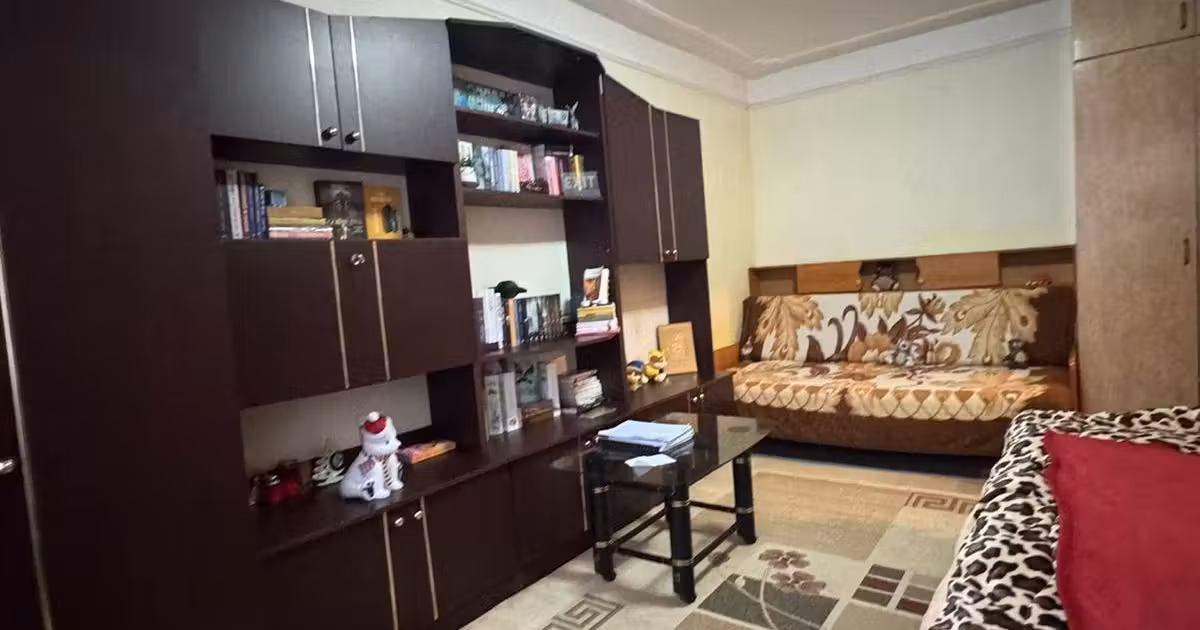 Apartament de vânzare cu 3 camere, mobilat în zona Tătărași, Iași