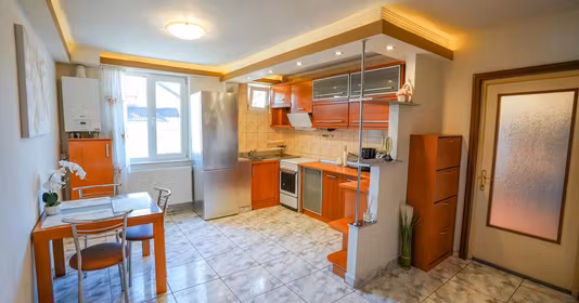 Apartament Precista