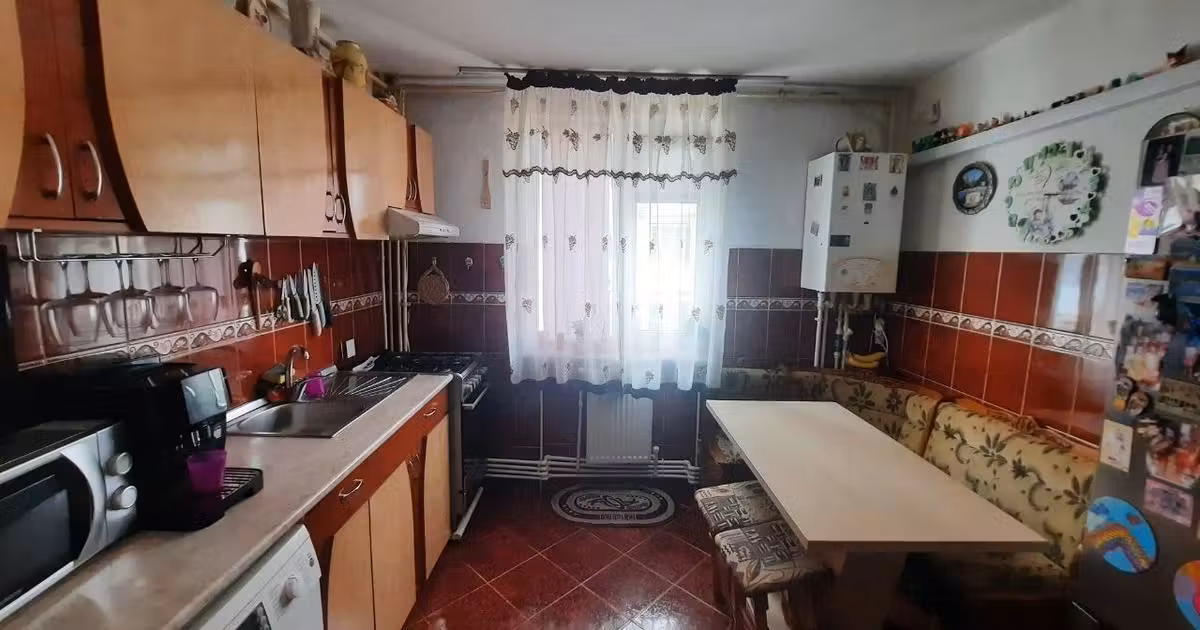 Apartament de vânzare cu 2 camere în zona Dărmănești, Piatra-Neamț