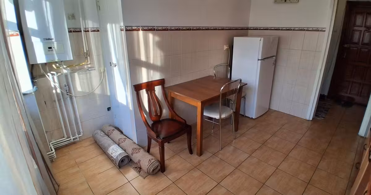 Apartament de vânzare cu 3 camere în zona Central, Iași