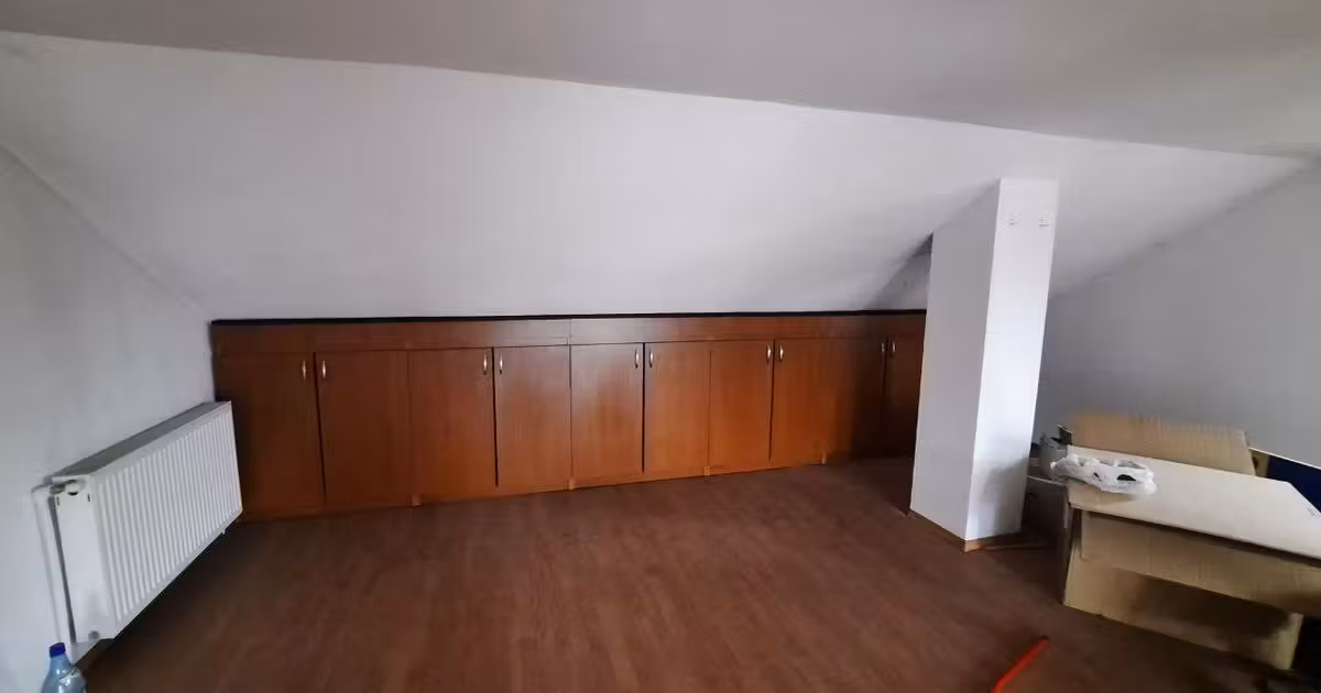 Apartament de vânzare cu 2 camere în Roznov
