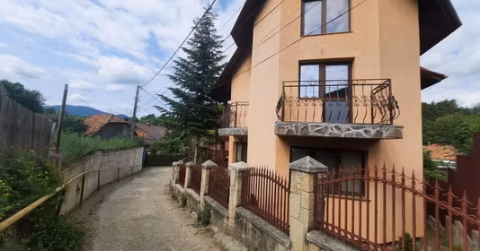 Casă Alexandru cel Bun
