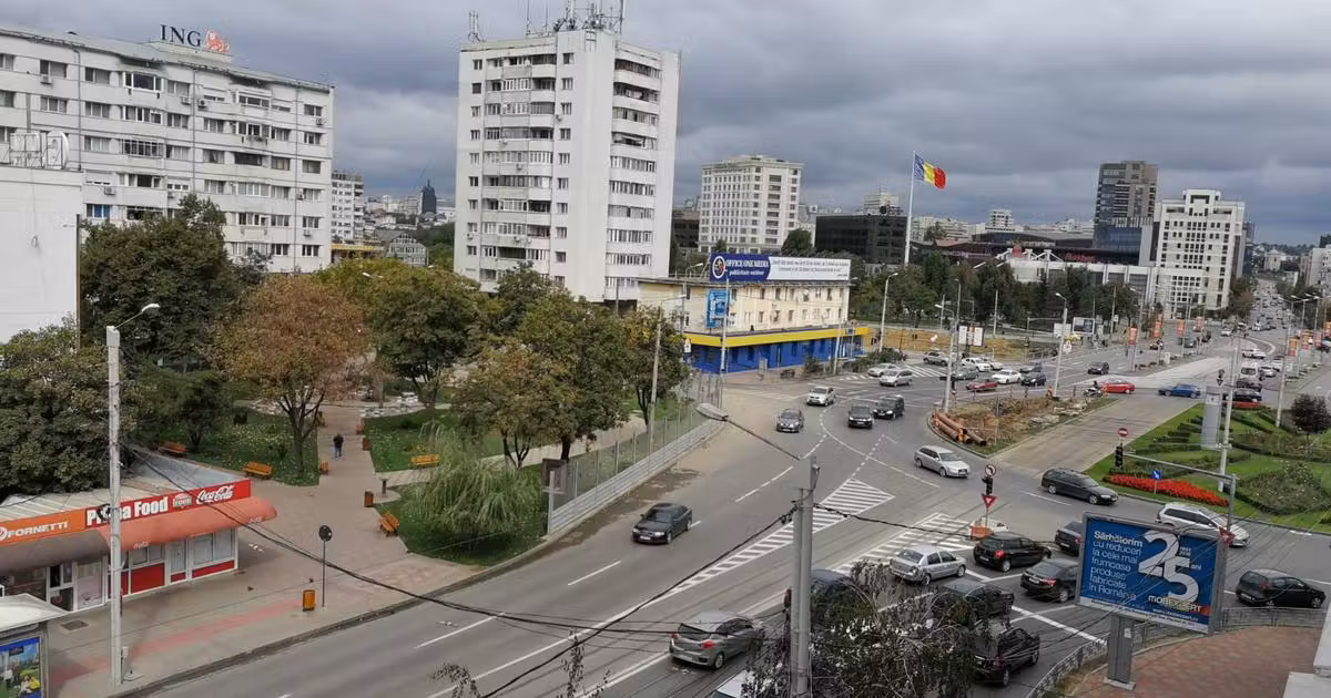 Apartament de vânzare cu 3 camere în zona Podu Roș, Iași