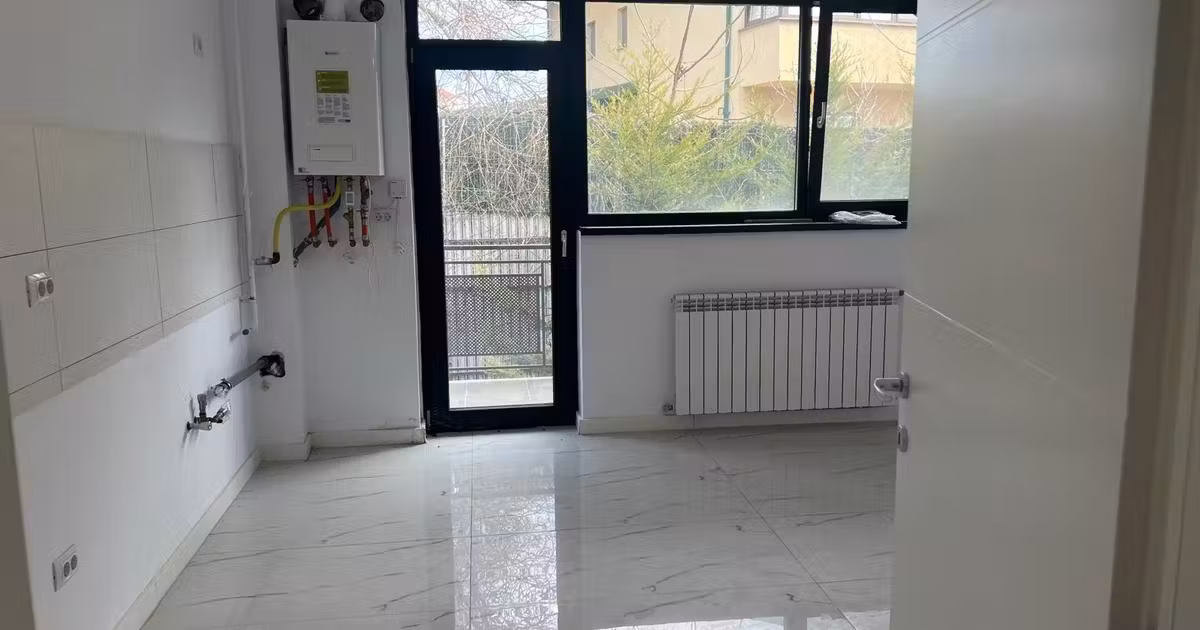 Apartament de vânzare cu 3 camere în zona Tătărași, Iași