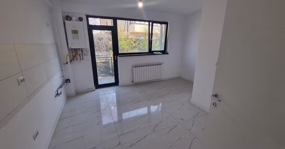 Apartament de vânzare cu 3 camere în zona Tătărași, Iași