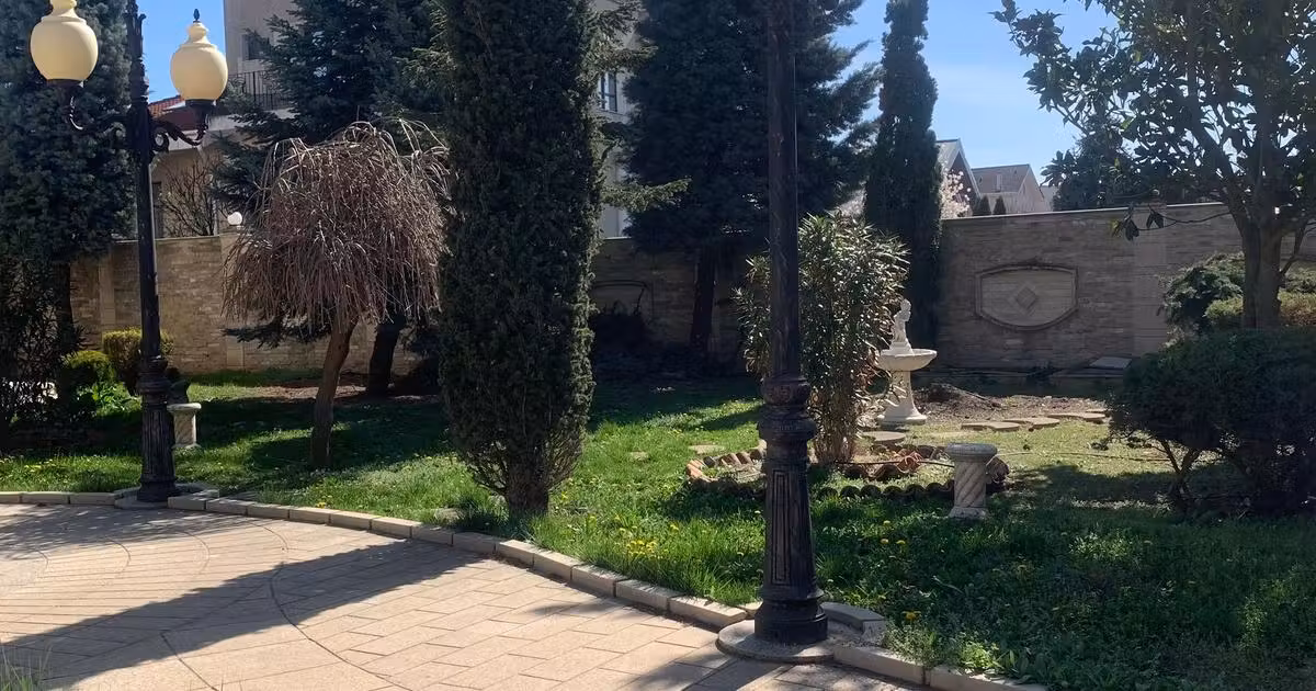 Casă de vânzare cu 7 camere, mobilată în zona Primo, Constanța