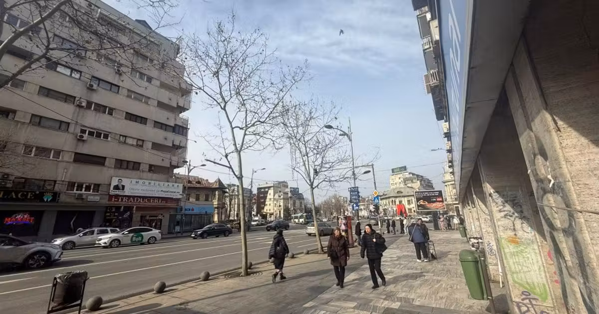 Apartament de vânzare cu 3 camere, mobilat în zona Romană, Ultracentral