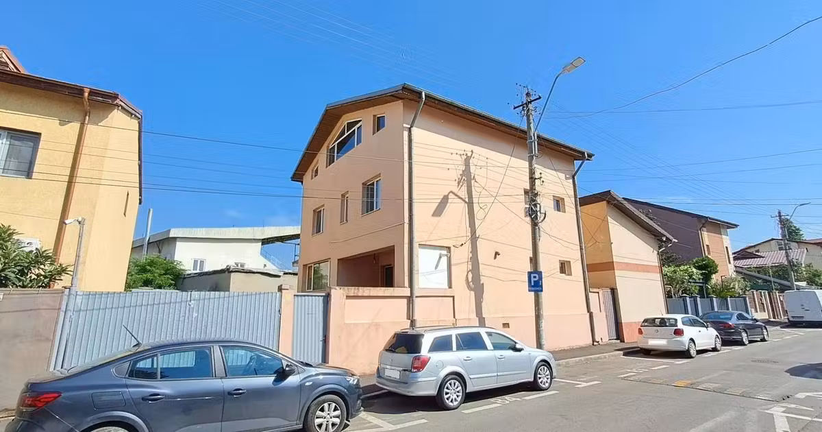 Casă individuală de vânzare cu 5 camere în zona Brâncoveanu, Sector 4