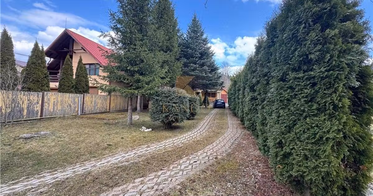 Casă individuală de vânzare cu 4 camere, mobilată în Bușteni