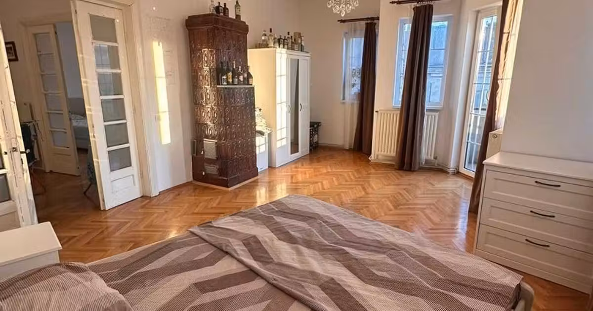 Apartament de vânzare cu 3 camere, mobilat în zona Peninsula, Constanța