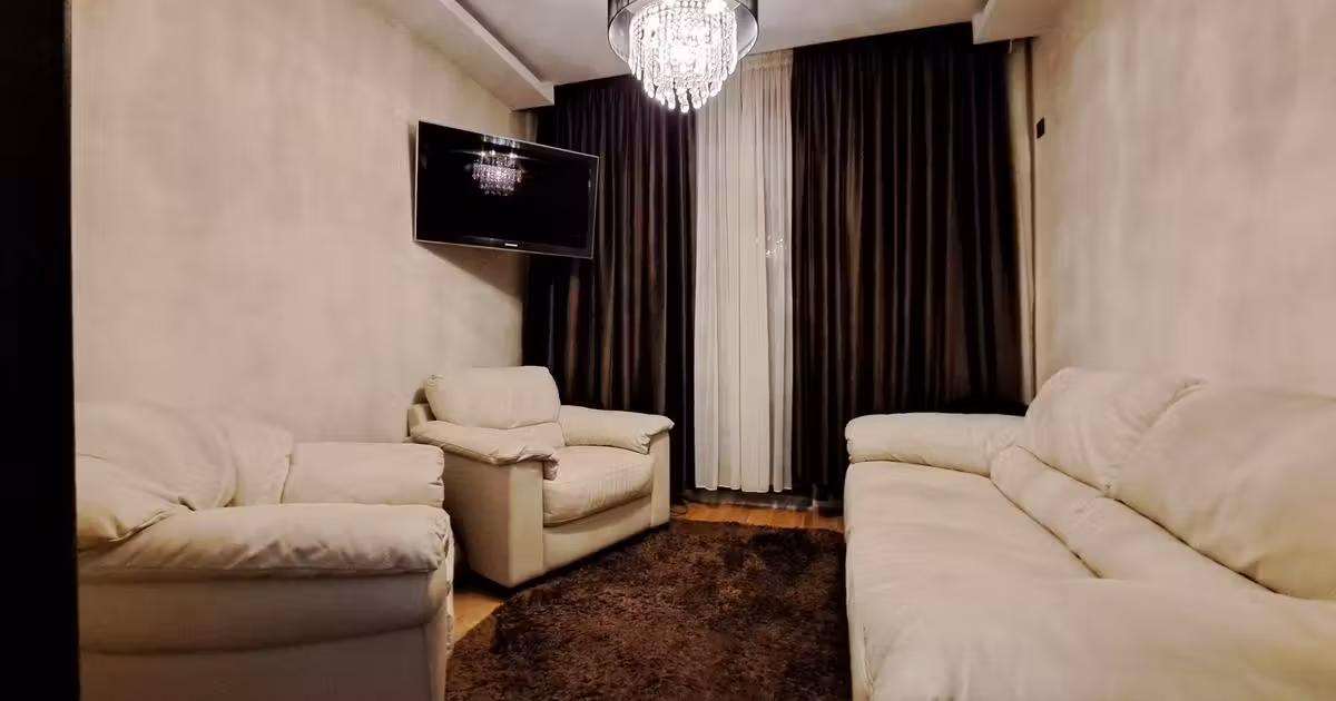 Apartament de vânzare cu 5 camere, mobilat în Ultracentral