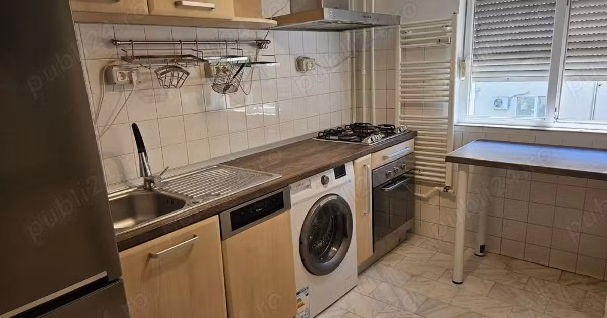 Apartament de vânzare cu 3 camere în zona Girocului, Timișoara