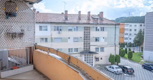 Apartament Moinești