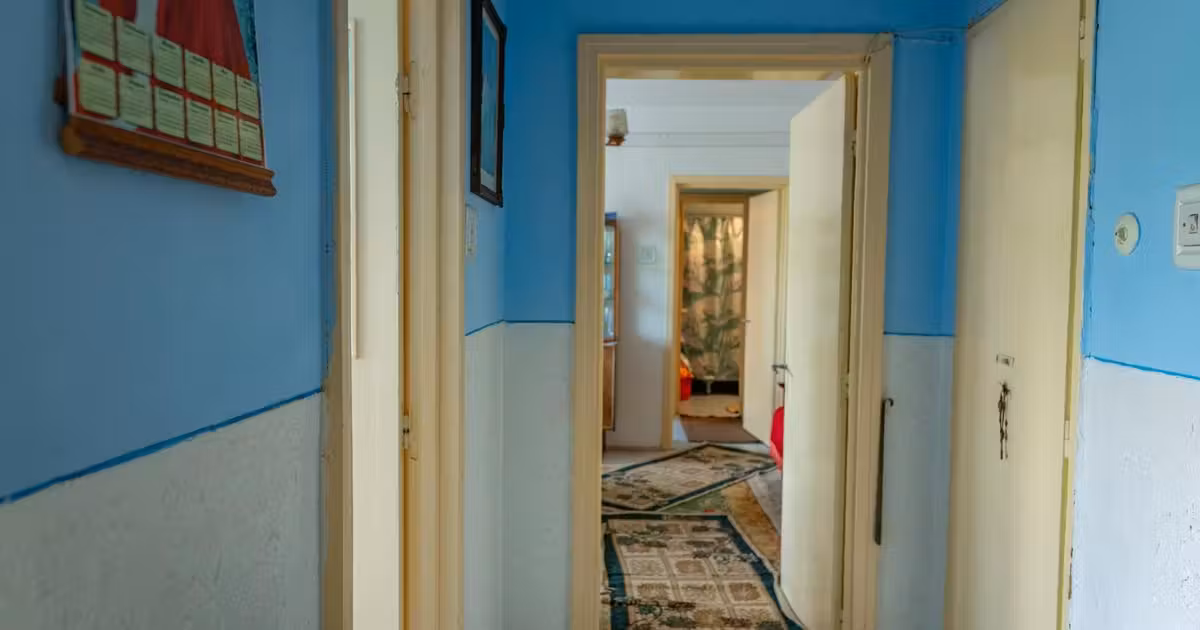 Apartament de vânzare cu 3 camere, mobilat în Moinești