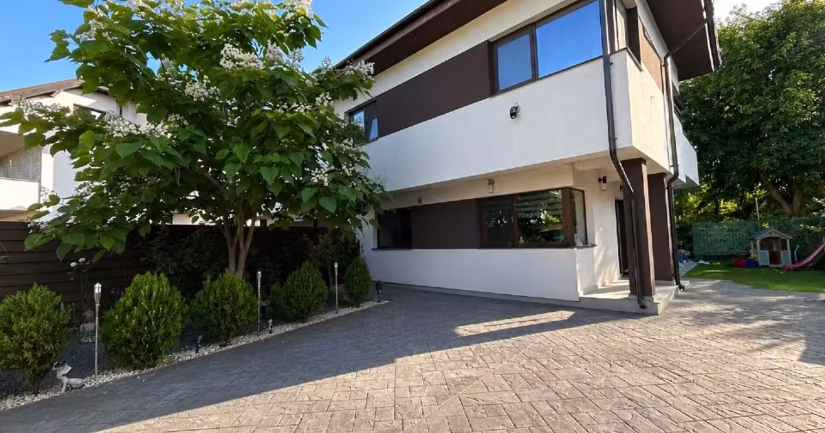 Duplex de vânzare cu 4 camere, mobilat în Clinceni