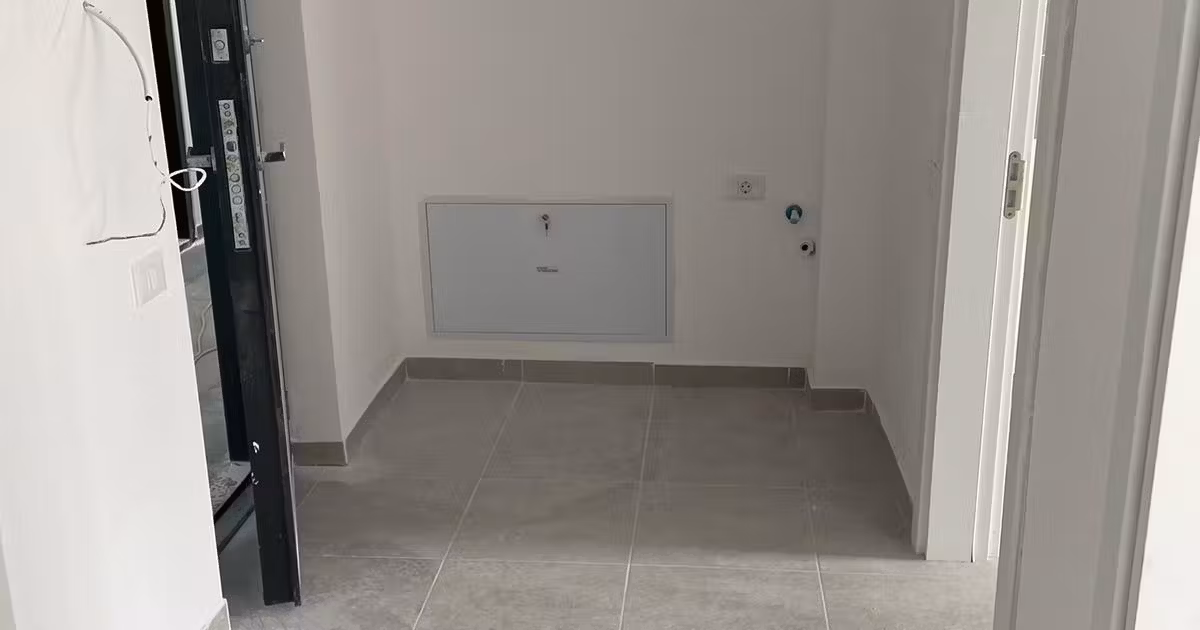 Apartament de vânzare cu 3 camere în zona Apărătorii Patriei, Sector 4