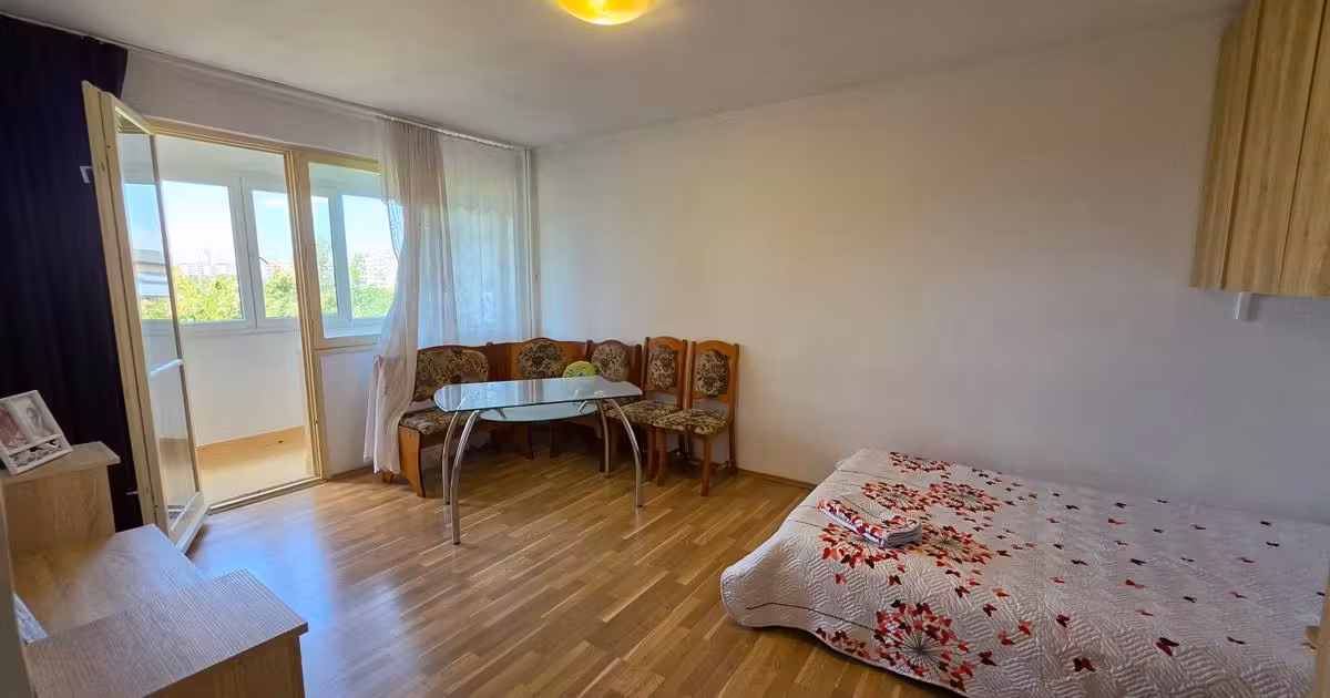 Apartament de vânzare cu 2 camere în zona Titan, Sector 3