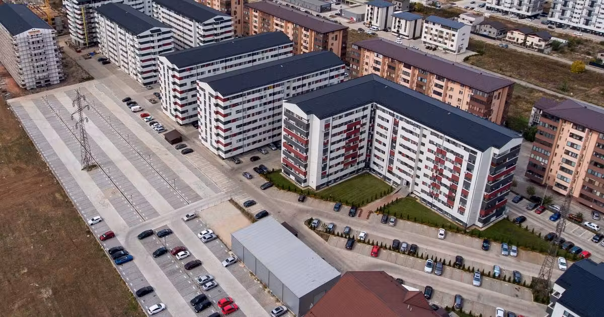 Apartament de vânzare cu 3 camere în Chiajna