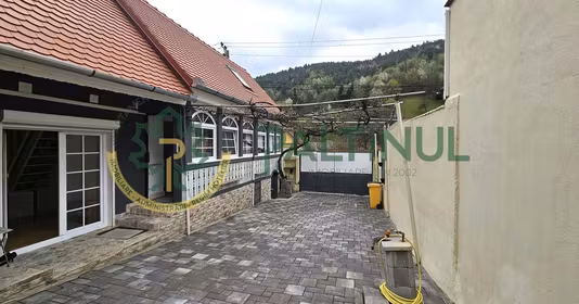 Casă Rășinari