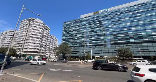 Spațiu comercial P-ța Victoriei