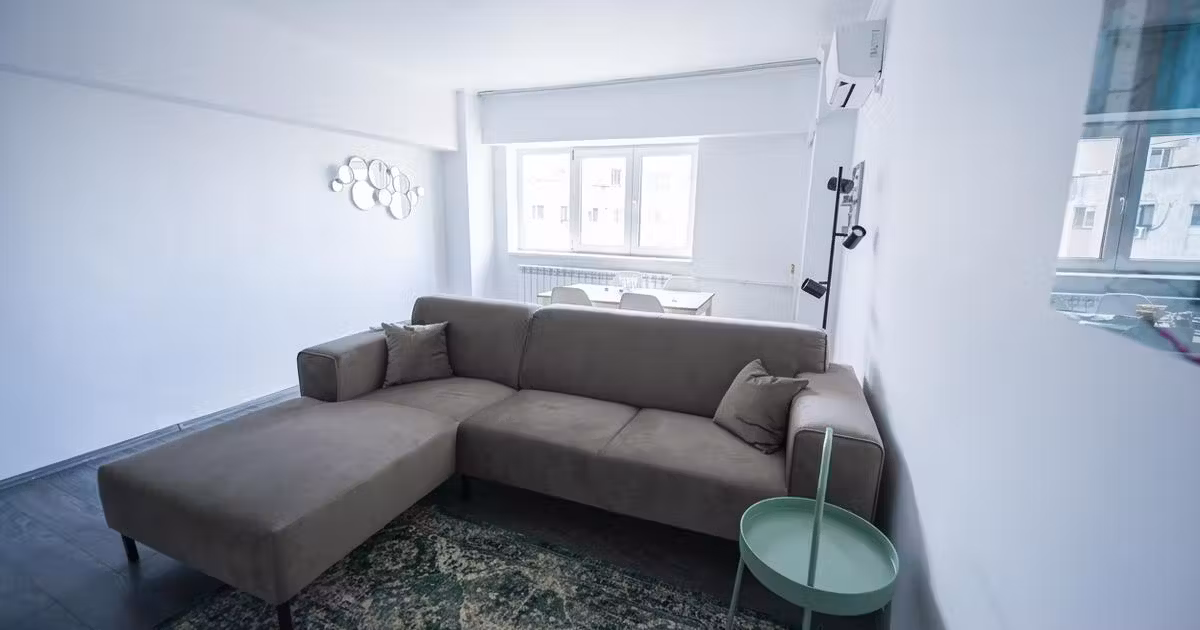 Apartament de vânzare cu 3 camere în Ultracentral