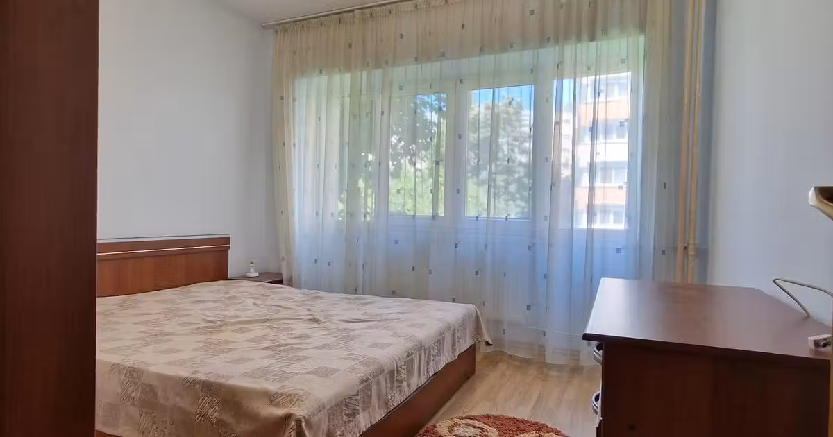 Apartament de vânzare cu 3 camere în zona Doamna Ghica, Sector 2