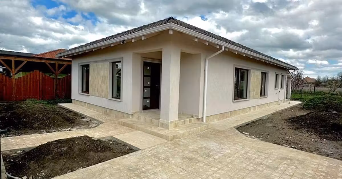 Casă individuală de vânzare cu 4 camere în zona Exterior Vest, Timișoara