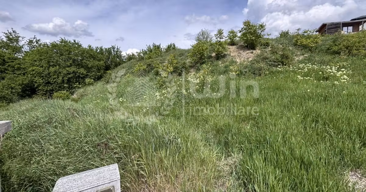 Teren Construcții intravilan de vânzare de 959 mp, în Dezmir