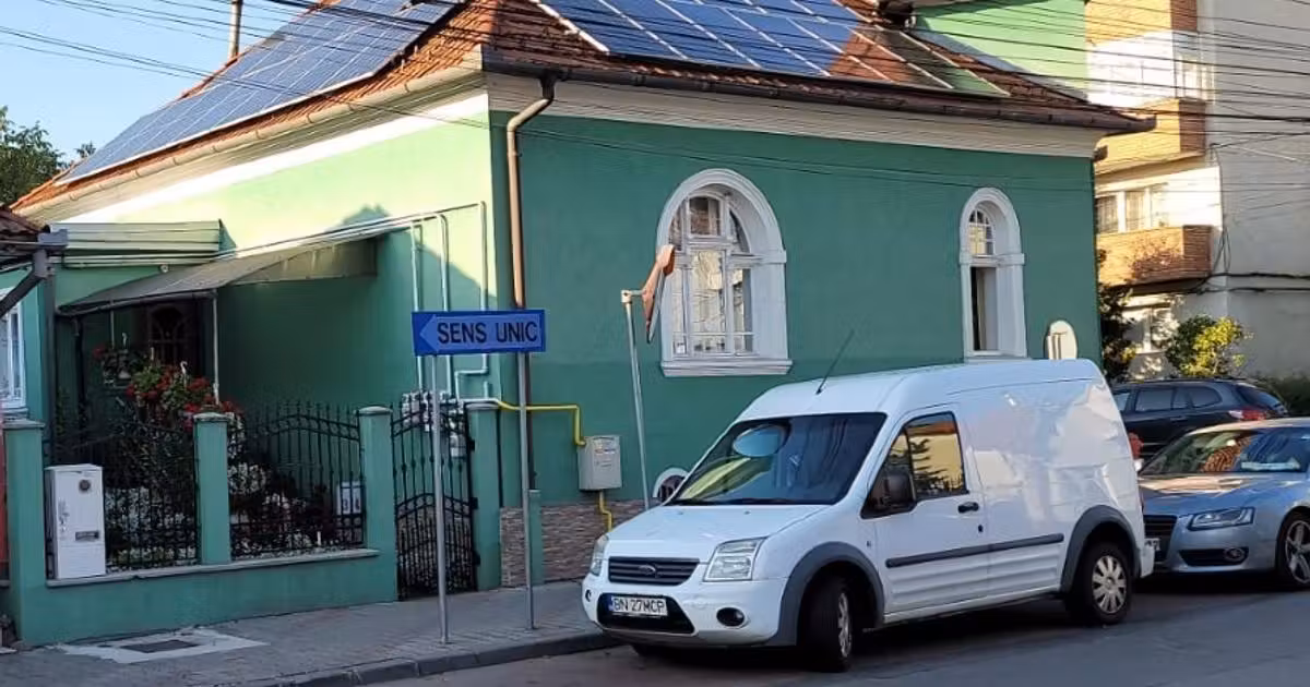 Casă individuală de vânzare cu 4 camere, mobilată în zona Independenței, Bistrița