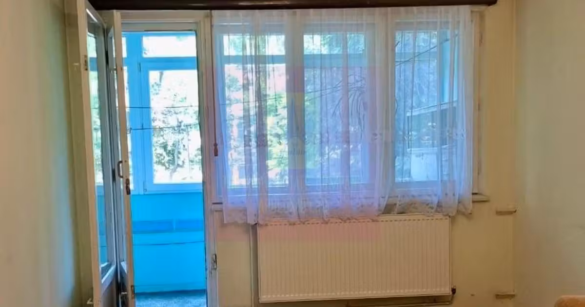 Apartament de vânzare cu 3 camere în zona Berceni, Sector 4