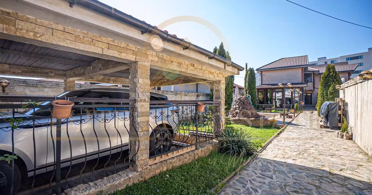 Casă individuală de vânzare cu 5 camere, mobilată în zona Palazu Mare, Constanța
