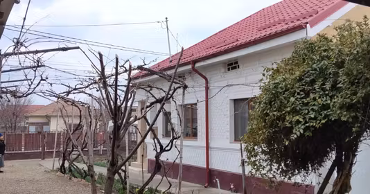 Casă Mărăcineni
