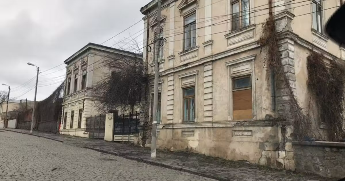 Casă individuală de vânzare cu 40 camere în zona Ultracentral, Brăila