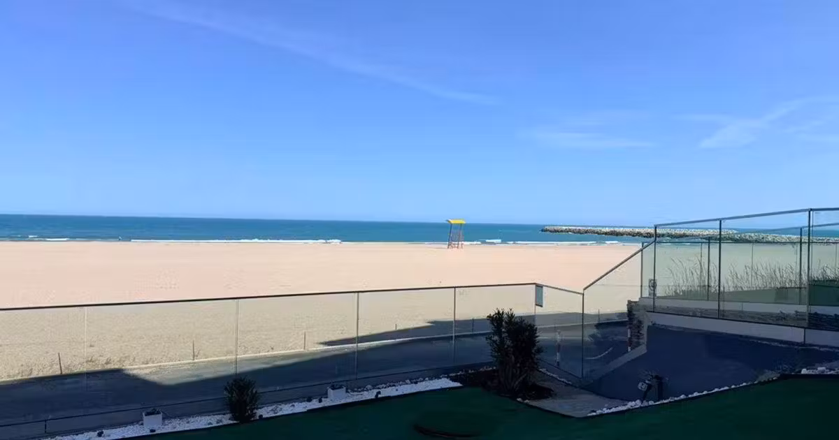 Apartament de vânzare cu 3 camere, mobilat în Olimp