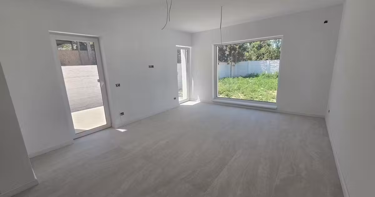 Duplex de vânzare cu 4 camere în Ghiroda