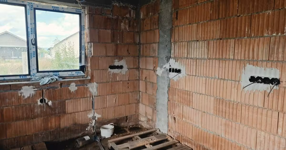 Casă individuală de vânzare cu 4 camere în zona Stupini, Brașov