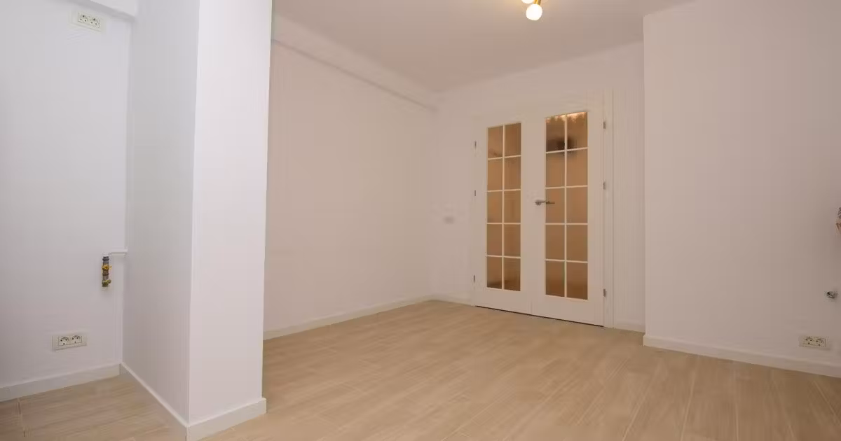 Apartament de vânzare cu 3 camere în zona Rahova, Sector 5