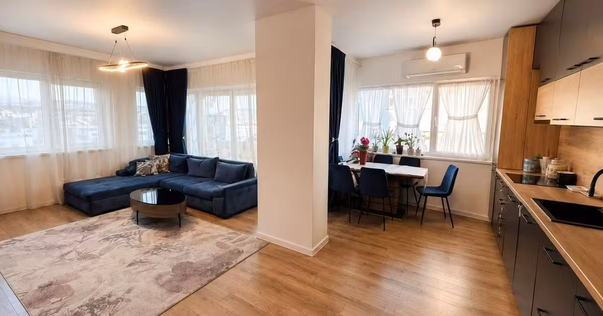 Apartament de vânzare cu 3 camere, mobilat în zona Semicentral, Cluj-Napoca